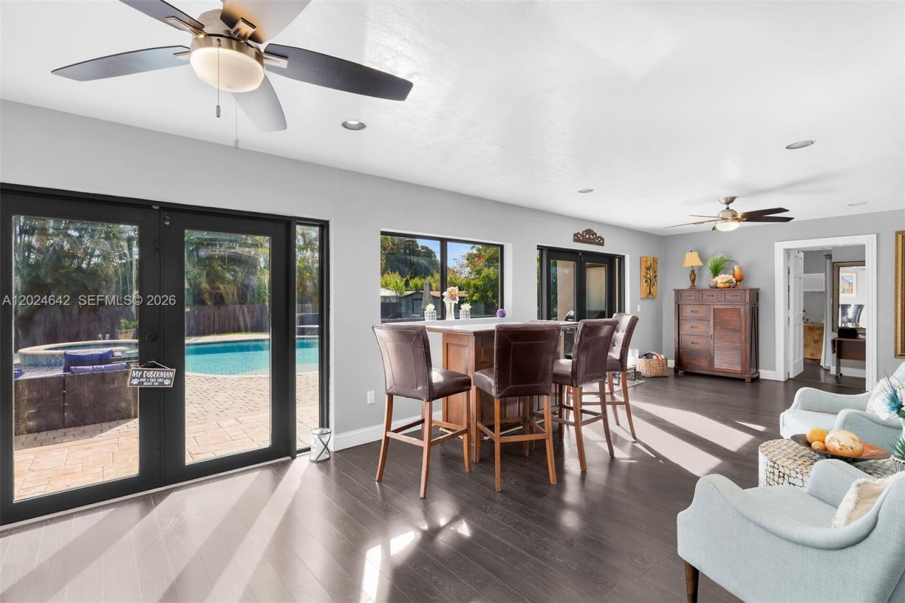 8825 SW 185th Ter , Cutler Bay, FL 33157 Photo