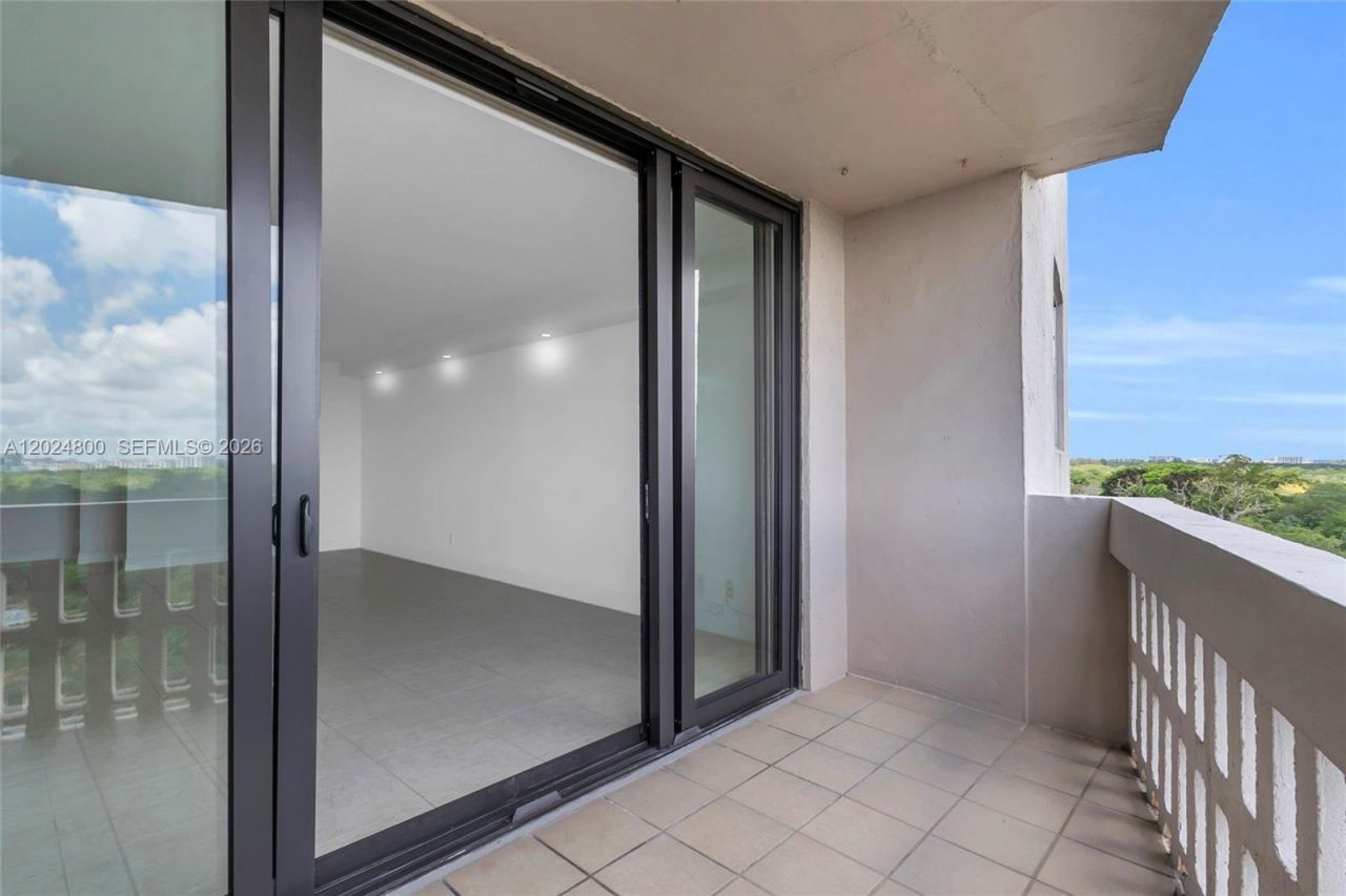 90 Edgewater Dr , Unit 1201, Coral Gables, FL 33133 Photo