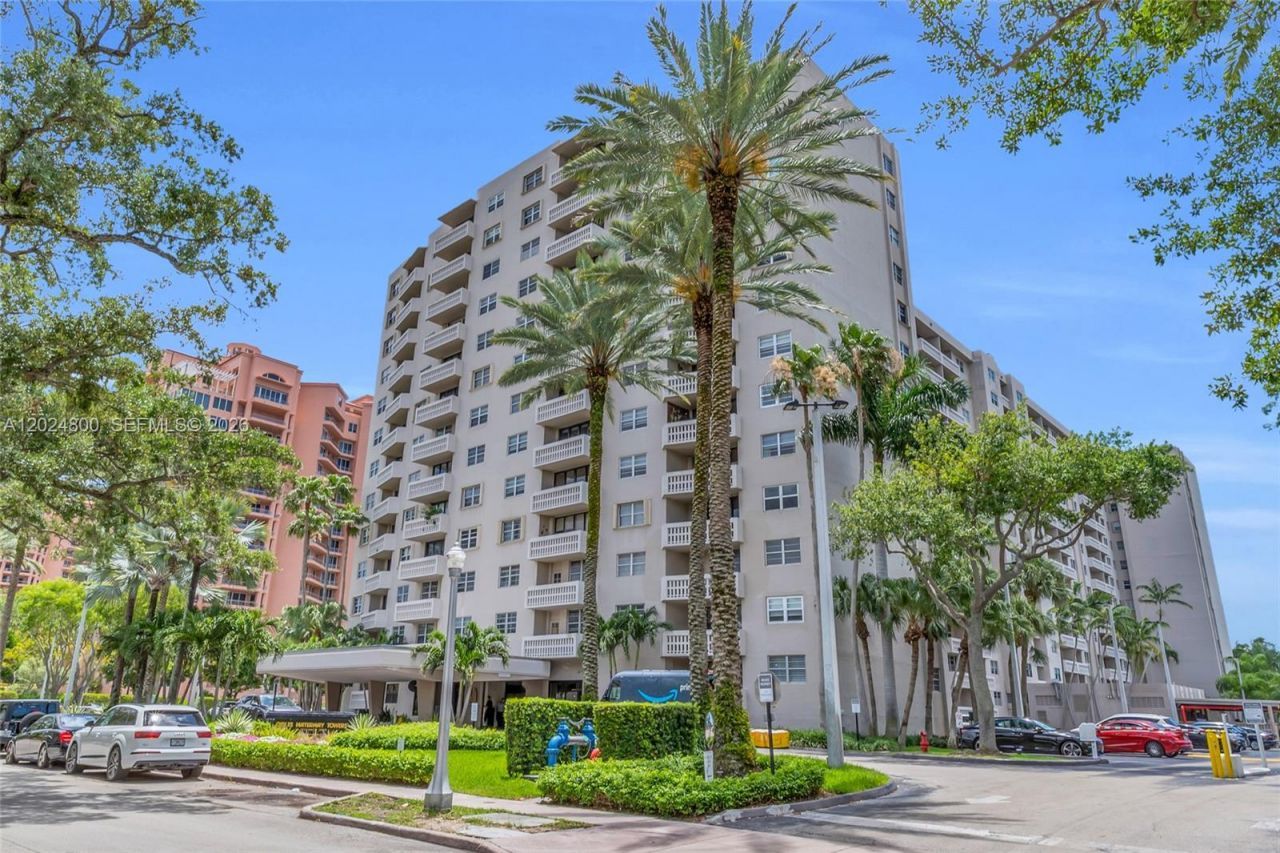 90 Edgewater Dr , Unit 1201, Coral Gables, FL 33133 Photo