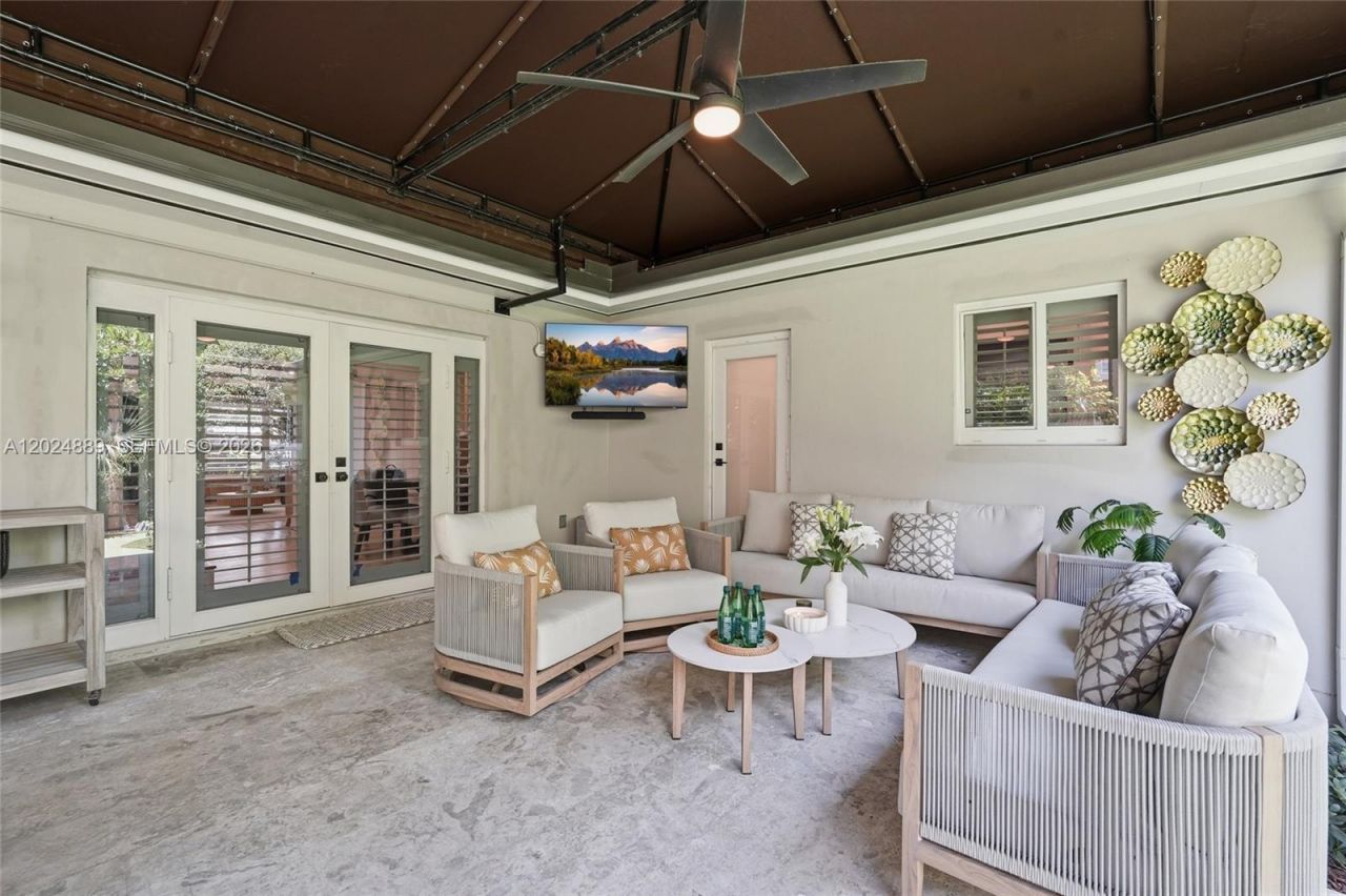 1505 Robbia Ave , Coral Gables, FL 33146 Photo