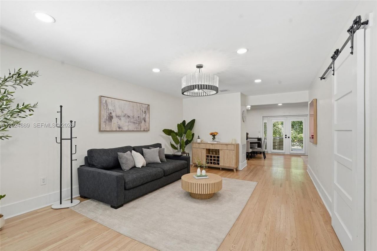 1505 Robbia Ave , Coral Gables, FL 33146 Photo