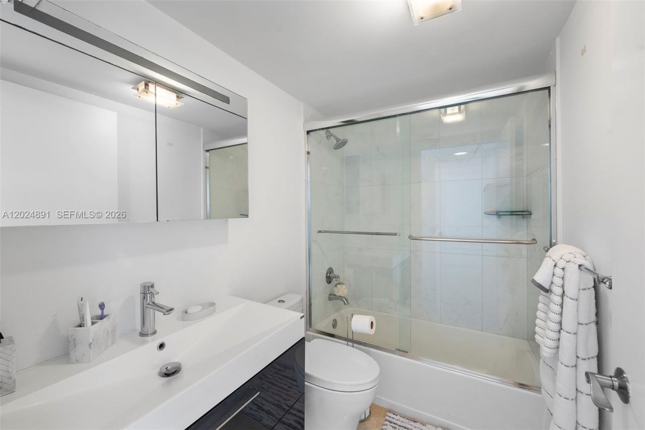 10175 Collins Ave , Unit 1505, Bal Harbour, FL 33154 Photo