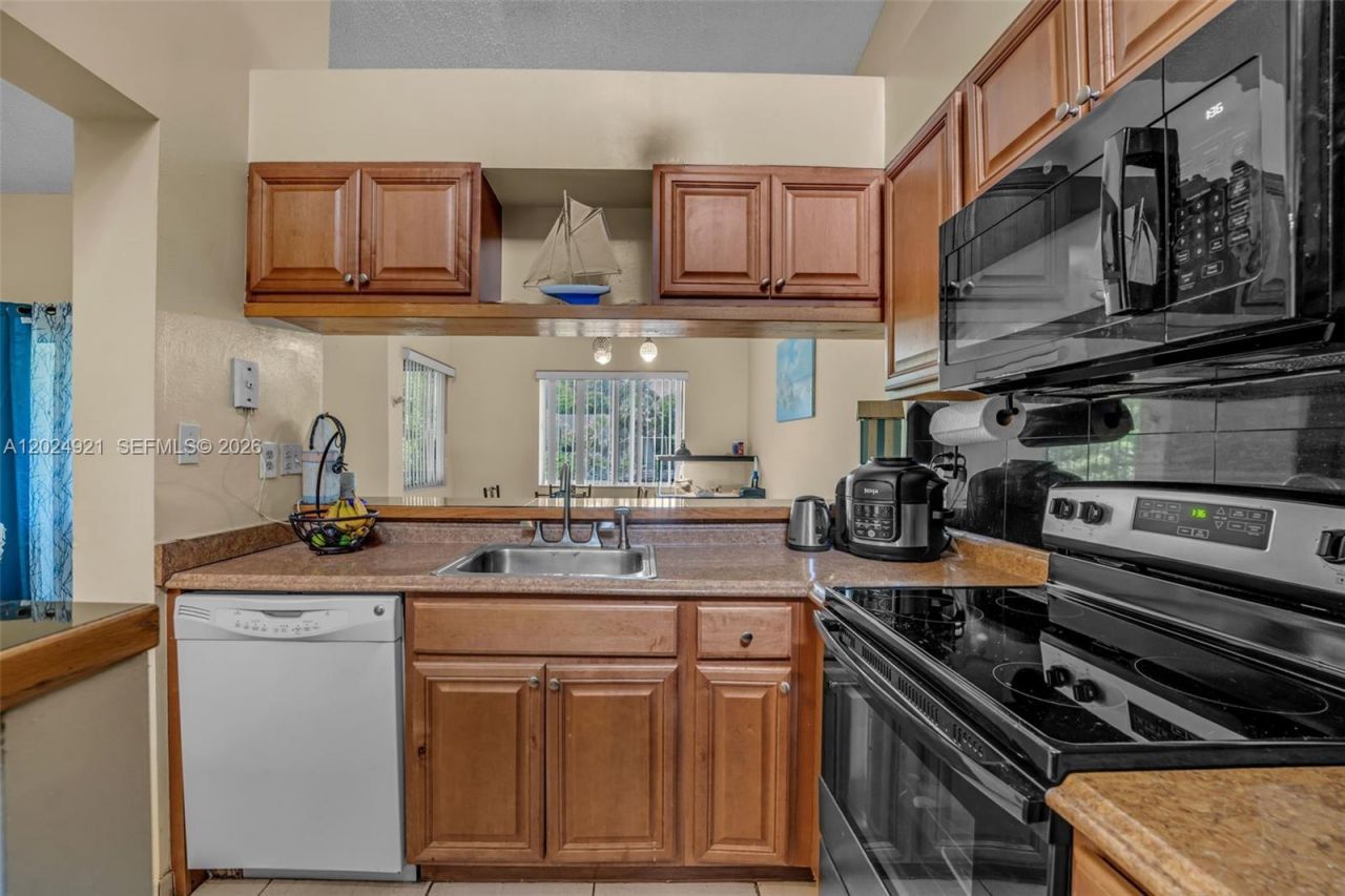 14018 SW 91st Ter , Unit 14018, Miami, FL 33186 Photo