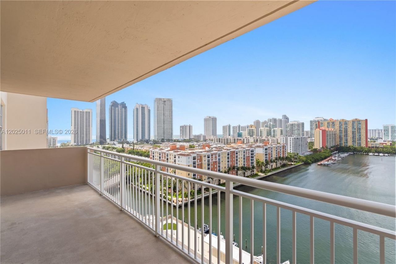 250 174th St , Unit 1620, Sunny Isles Beach, FL 33160 Photo