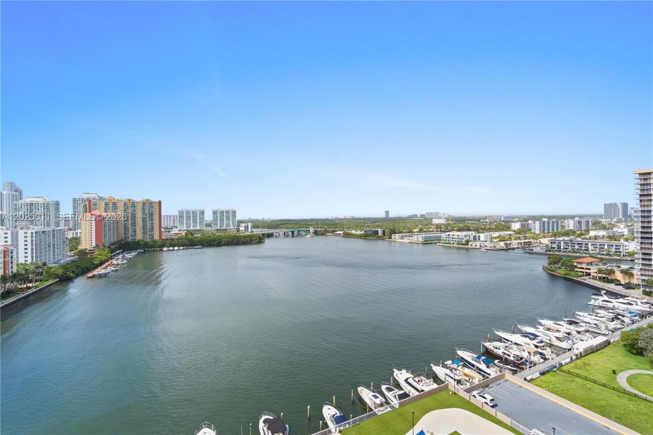 250 174th St , Unit 1620, Sunny Isles Beach, FL 33160 Photo
