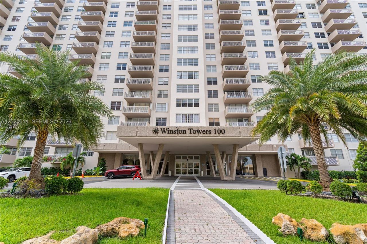 250 174th St , Unit 1620, Sunny Isles Beach, FL 33160 Photo