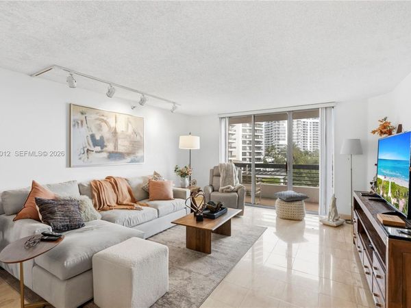 19195 NE 36th Ct, Unit 502, Aventura, FL 33180