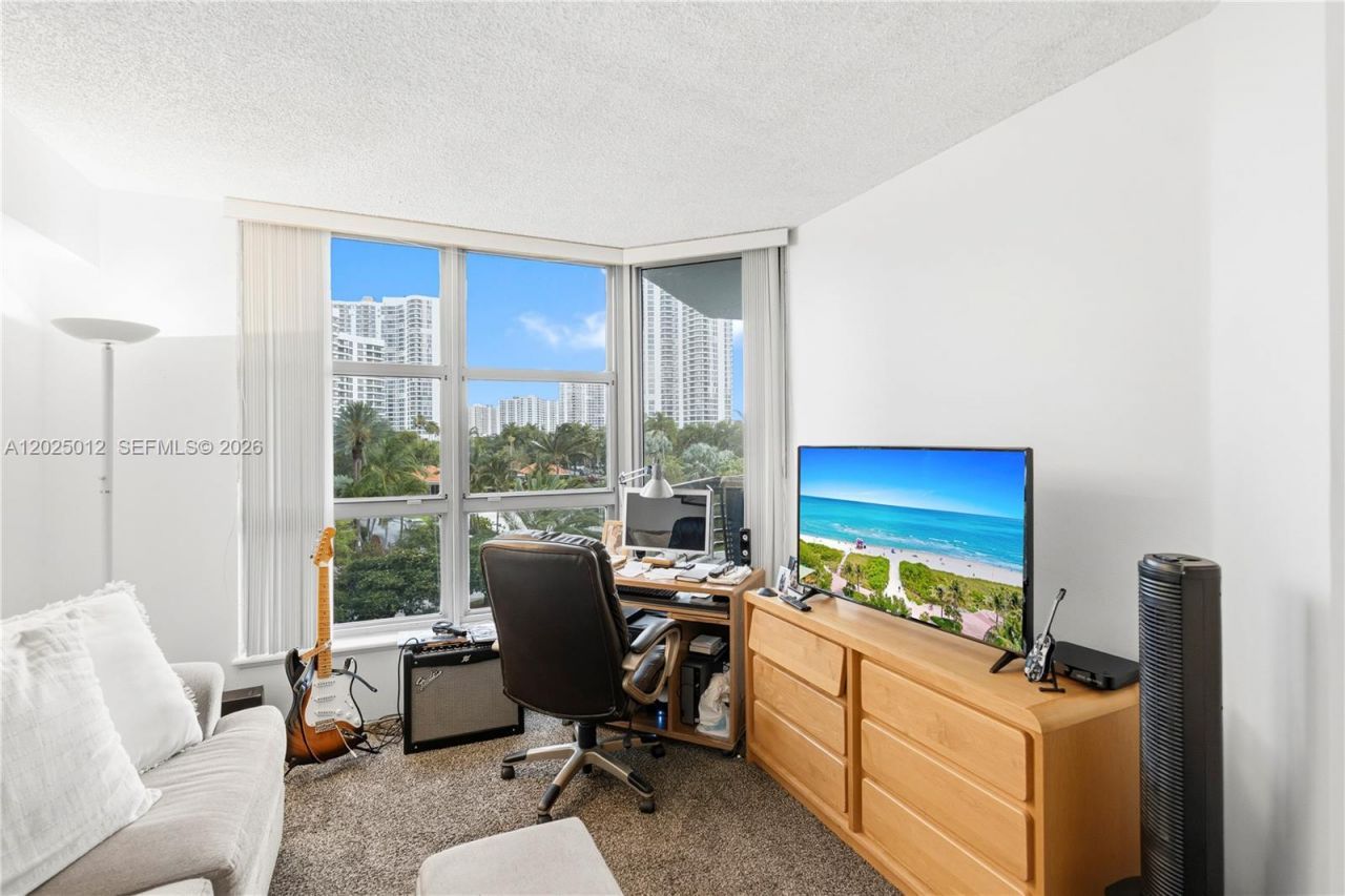 19195 NE 36th Ct, Unit 502, Aventura, FL 33180 Photo