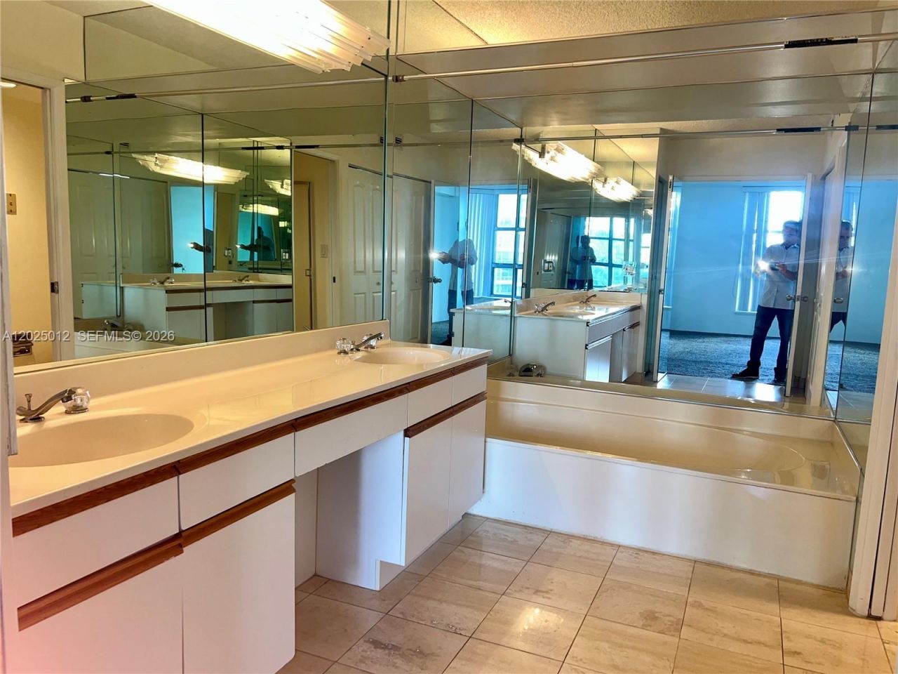 19195 NE 36th Ct, Unit 502, Aventura, FL 33180 Photo