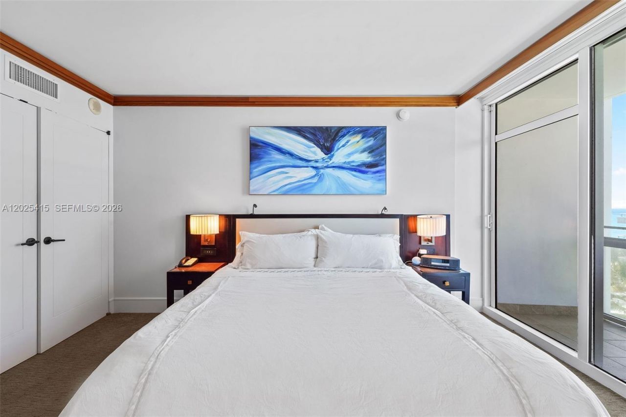6801 Collins Ave, Unit 708, Miami Beach, FL 33141 Photo