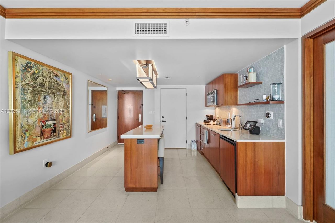 6801 Collins Ave, Unit 708, Miami Beach, FL 33141 Photo