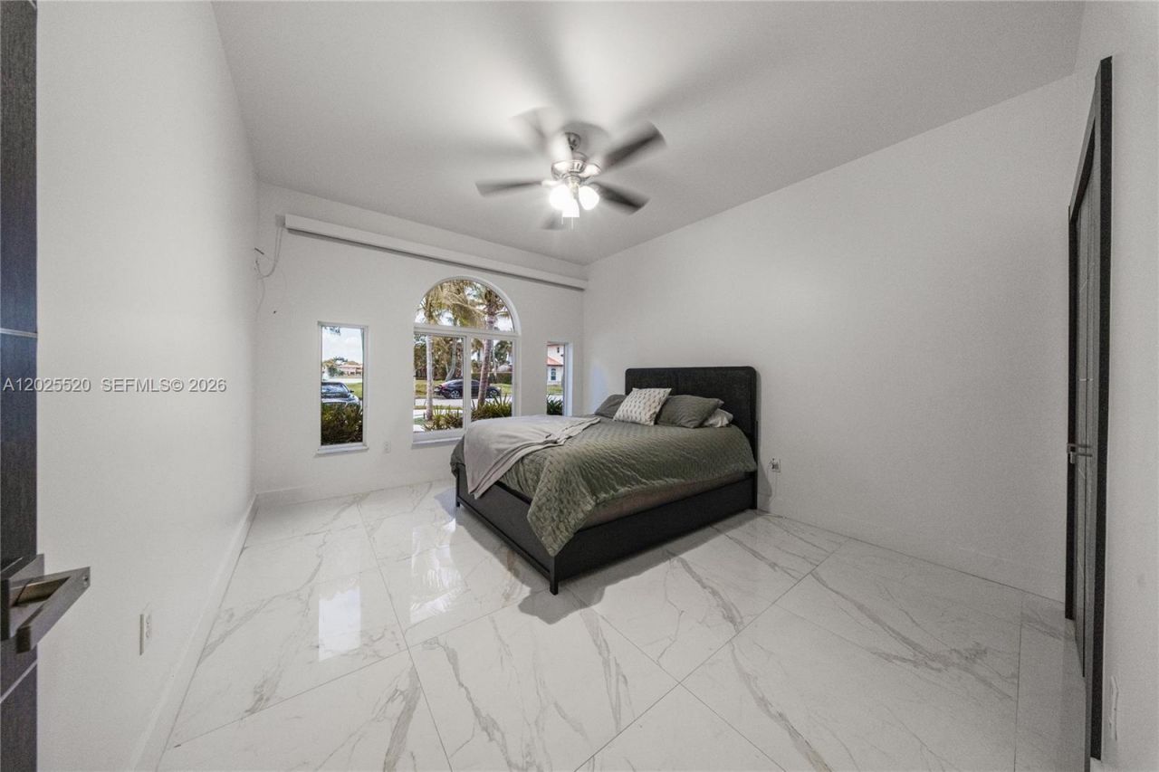 15721 NW 79th Ct, Miami Lakes, FL 33016 Photo