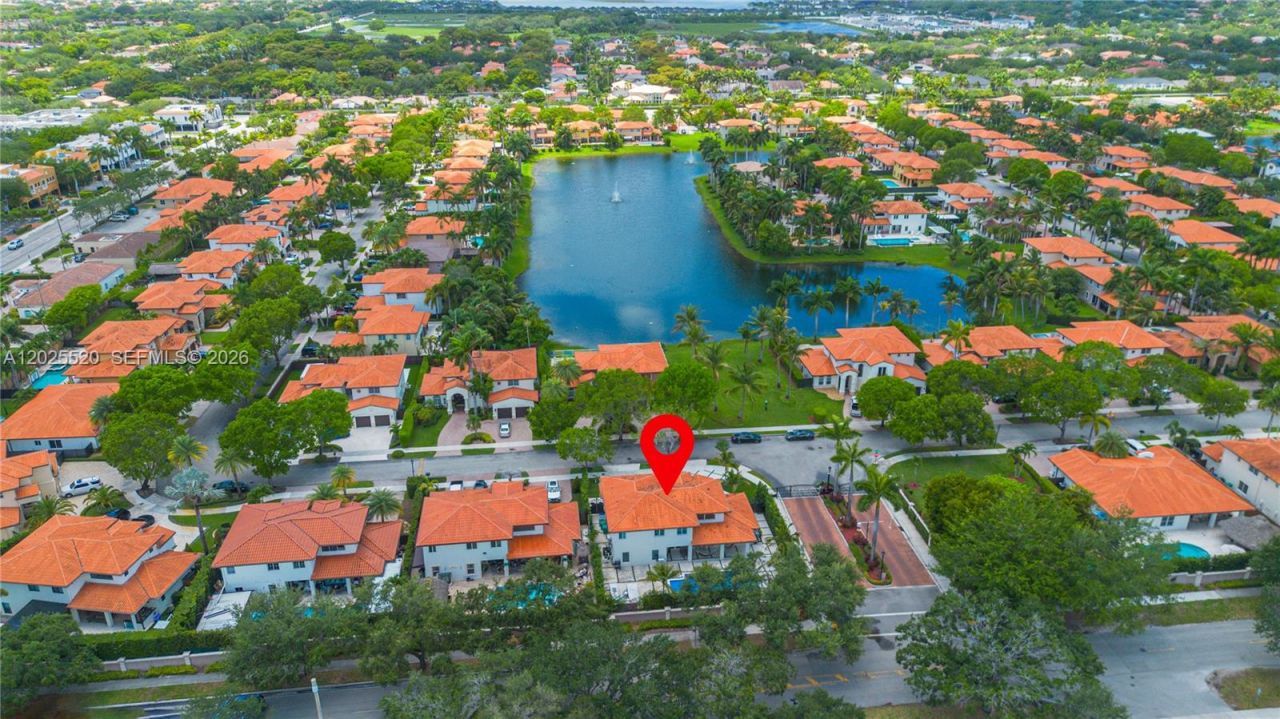 15721 NW 79th Ct, Miami Lakes, FL 33016 Photo