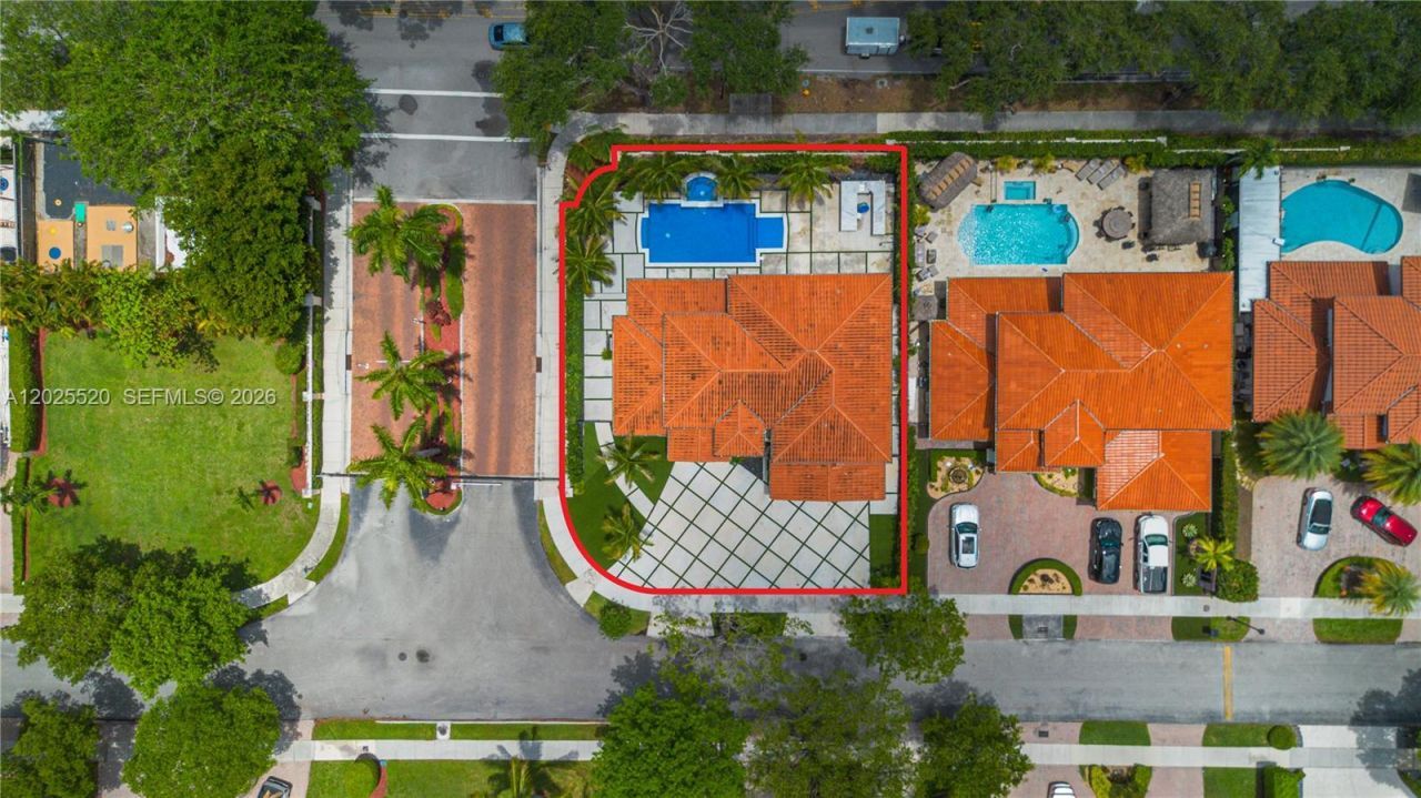 15721 NW 79th Ct, Miami Lakes, FL 33016 Photo