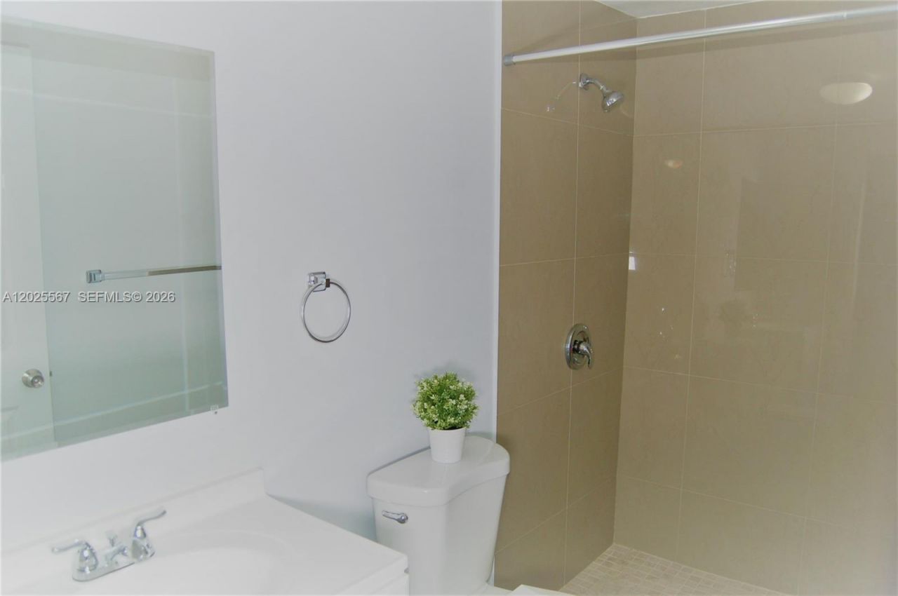 Please Call For Address, Miami, FL 33133 Photo