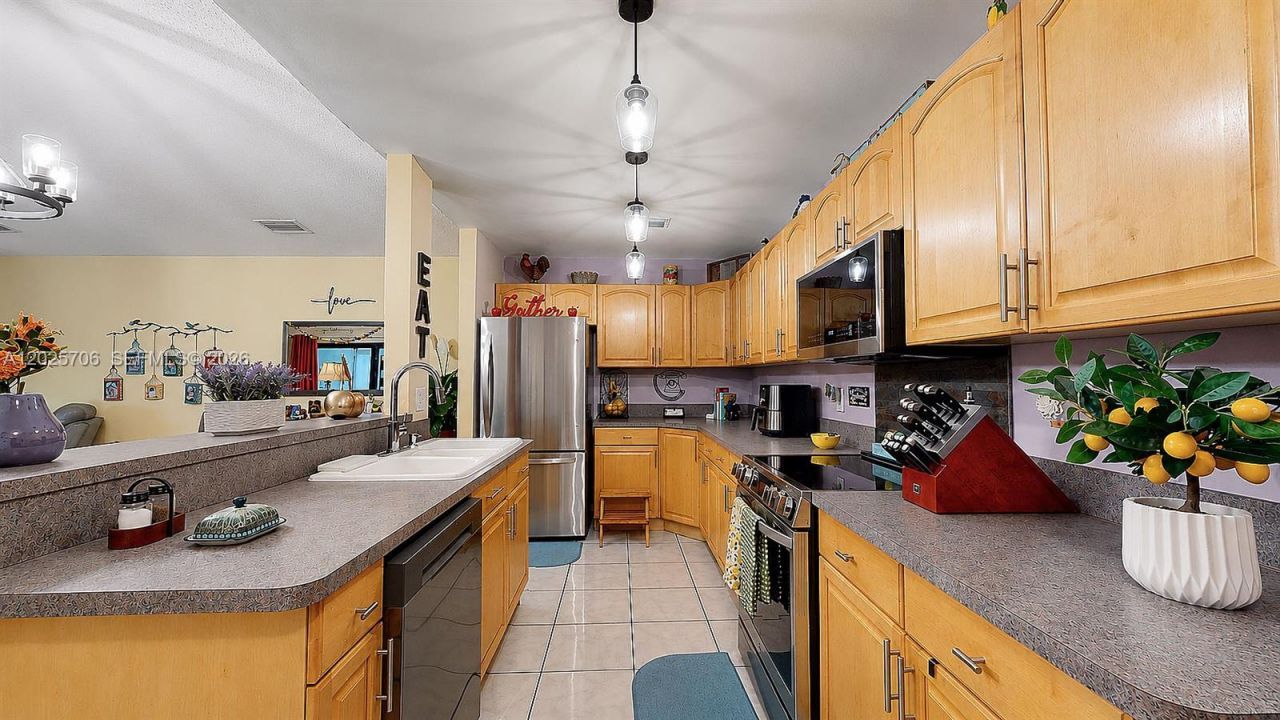 1633 Greer Ave , Homestead, FL 33035 Photo