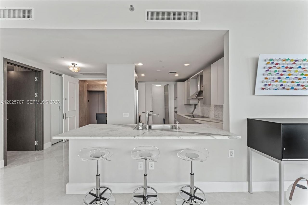 5959 Collins Ave , Unit 1201, Miami Beach, FL 33140 Photo