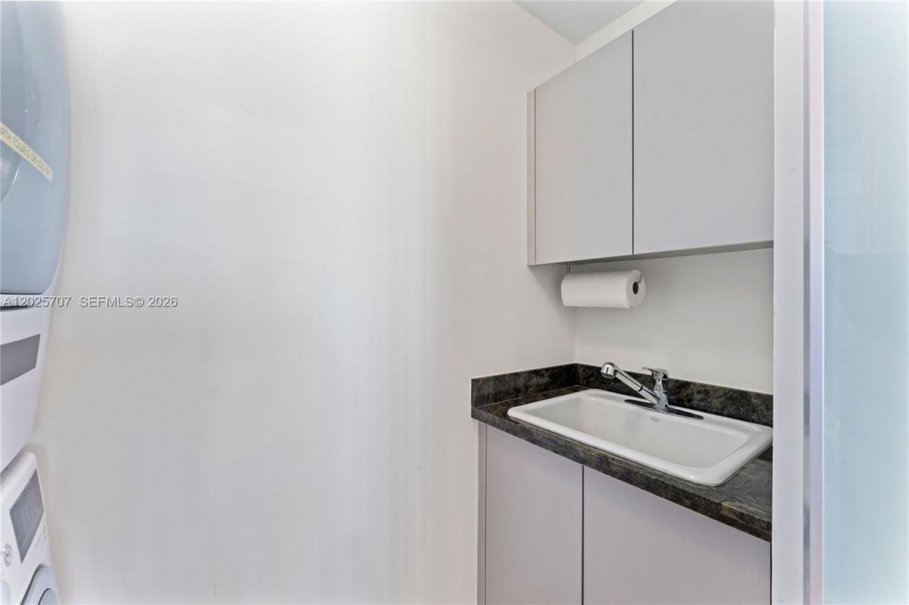 5959 Collins Ave , Unit 1201, Miami Beach, FL 33140 Photo