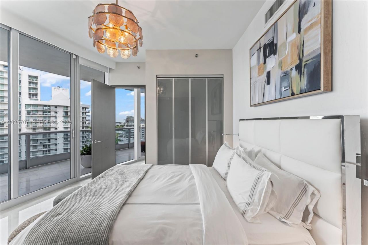 5959 Collins Ave , Unit 1201, Miami Beach, FL 33140 Photo