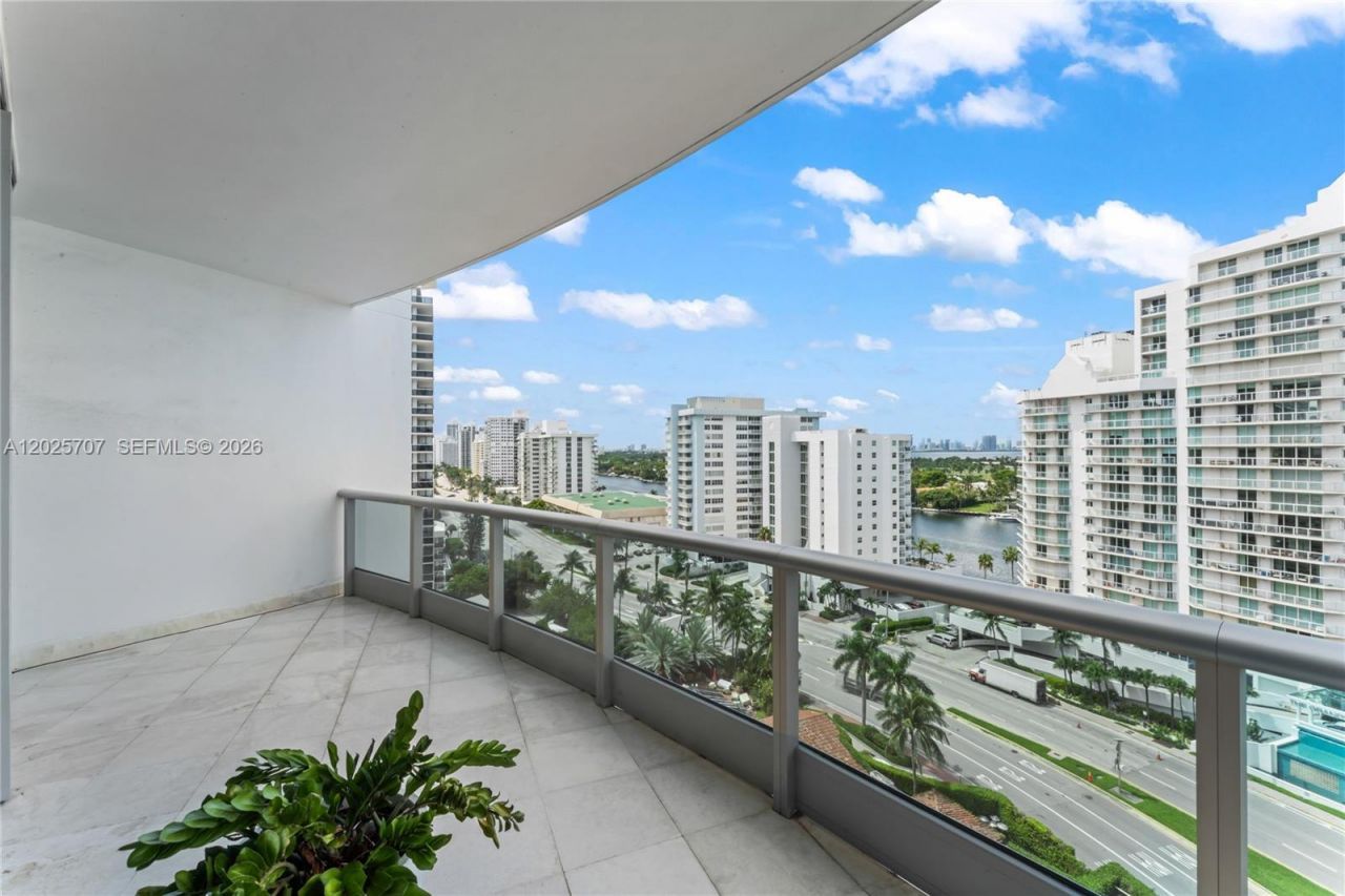 5959 Collins Ave , Unit 1201, Miami Beach, FL 33140 Photo