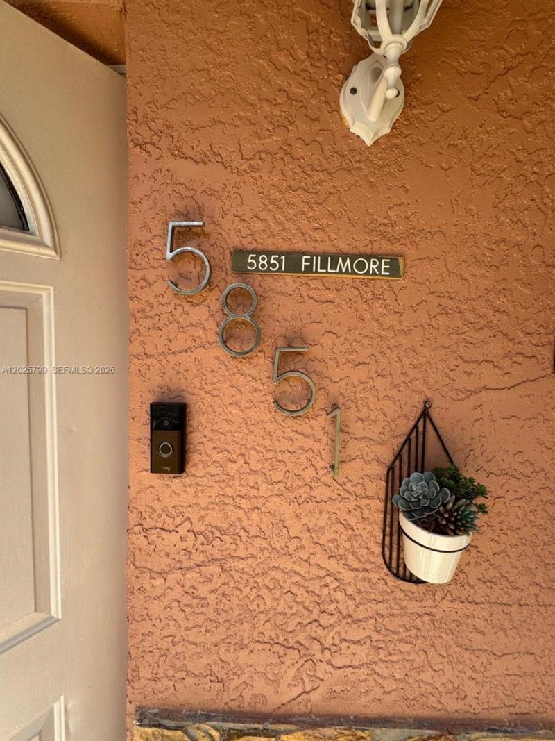 5851-5853 Fillmore St , Hollywood, FL 33021 Photo
