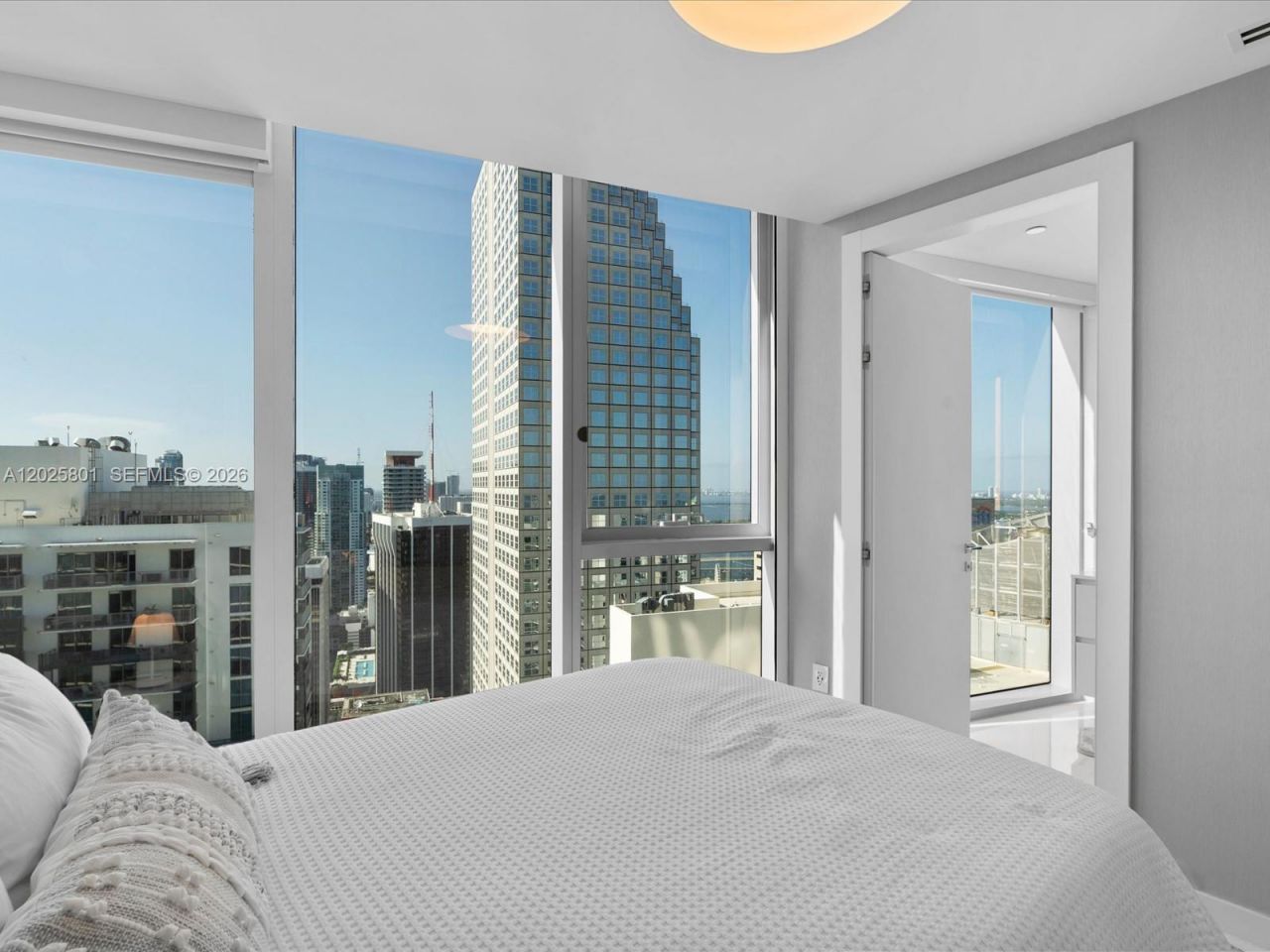 300 Biscayne Boulevard Way , Unit 4502E, Miami, FL 33131 Photo