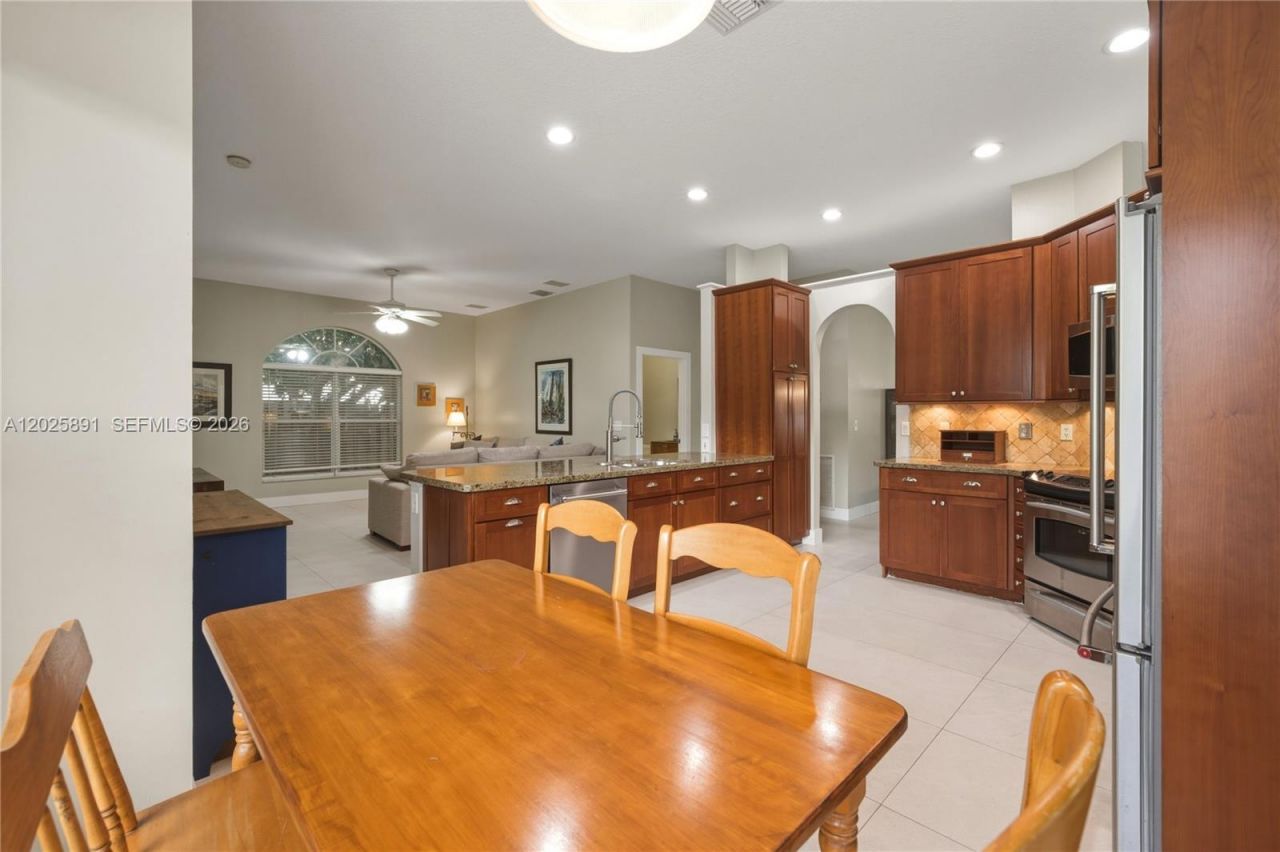 12847 NW 22nd Mnr , Pembroke Pines, FL 33028 Photo