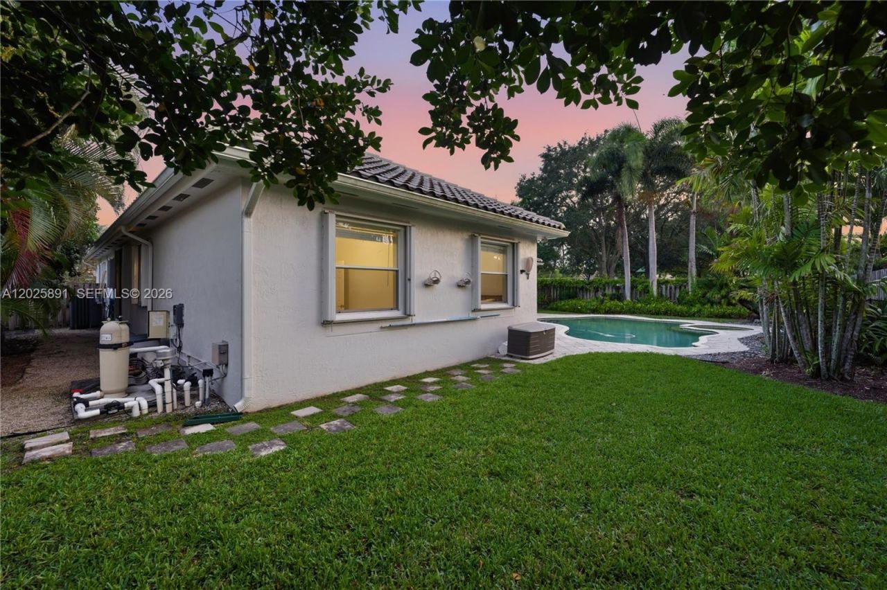 12847 NW 22nd Mnr , Pembroke Pines, FL 33028 Photo
