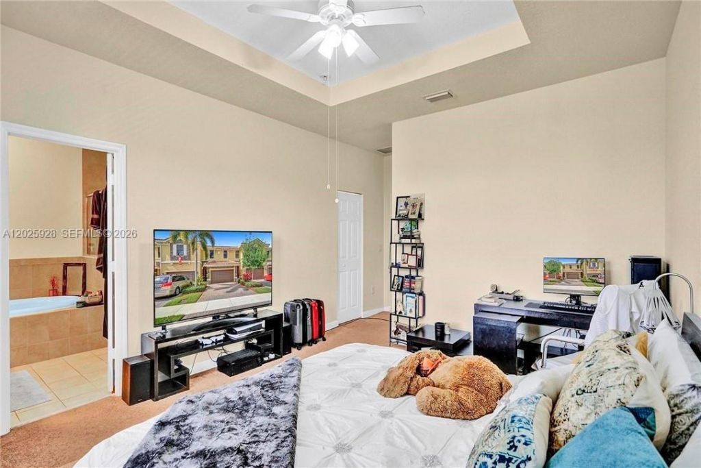 821 E Village Cir , Unit 821, Davie, FL 33325 Photo