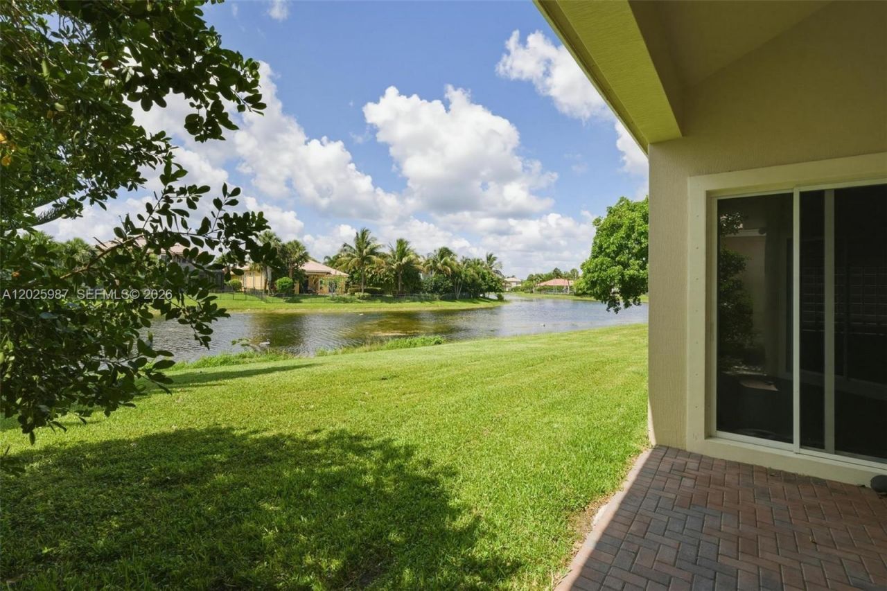 12210 NW 77th Mnr , Parkland, FL 33076 Photo