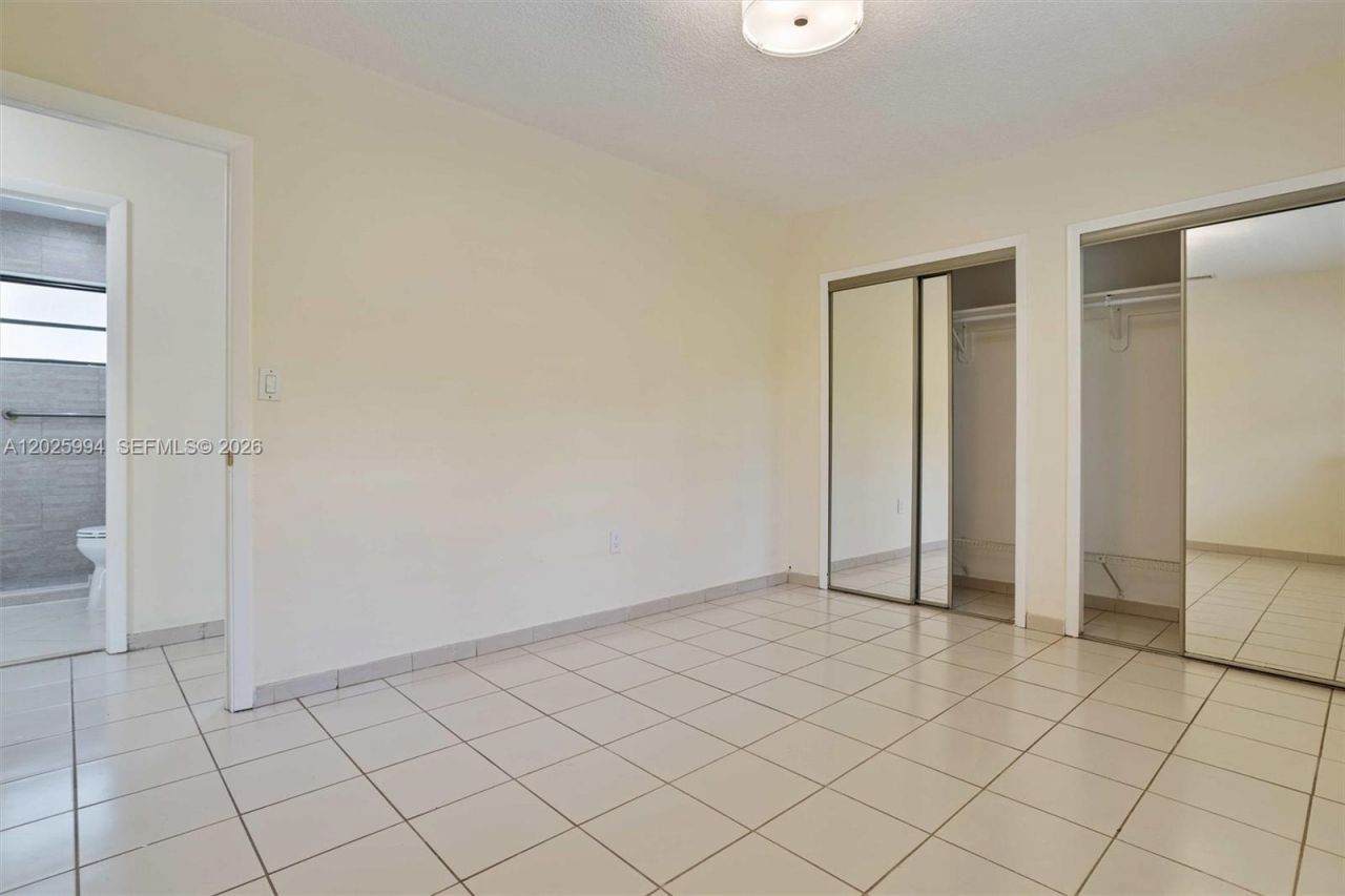 337 Grand Canal Dr , Miami, FL 33144 Photo