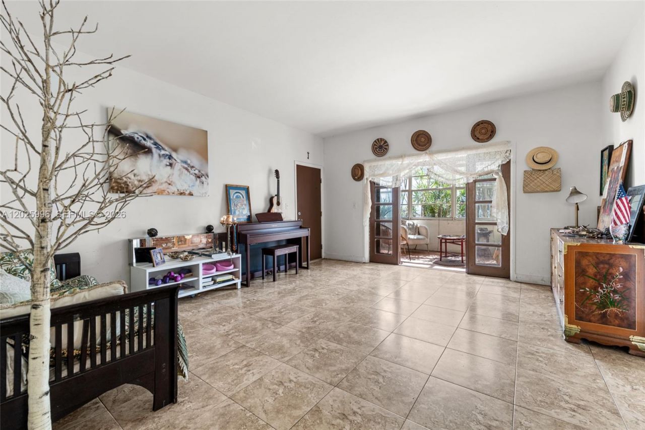 1460 E West Ave , Miami Beach, FL 33139 Photo