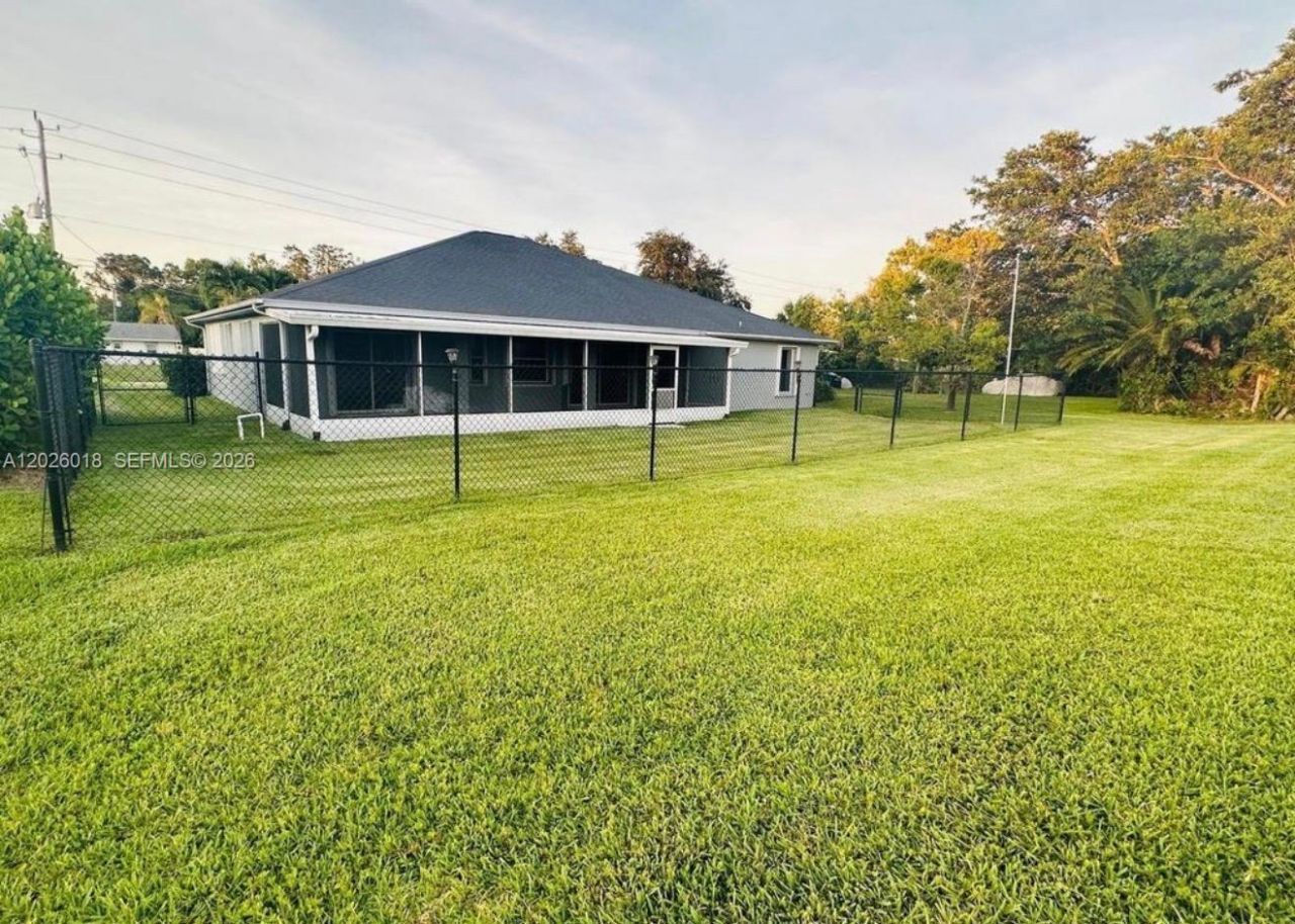 1074 SW Sultan Dr, Port Saint Lucie, FL 34953 Photo