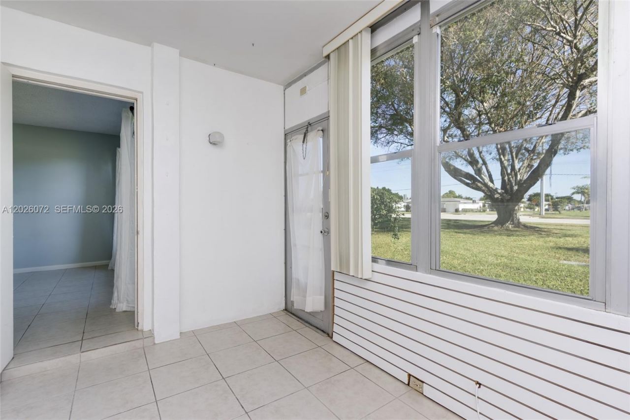 7887 Golf Cir Dr, Unit 106, Margate, FL 33063 Photo