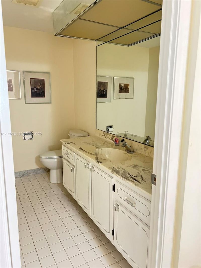 1865 S Ocean Drive , Unit 21A, Hallandale Beach, FL 33009 Photo
