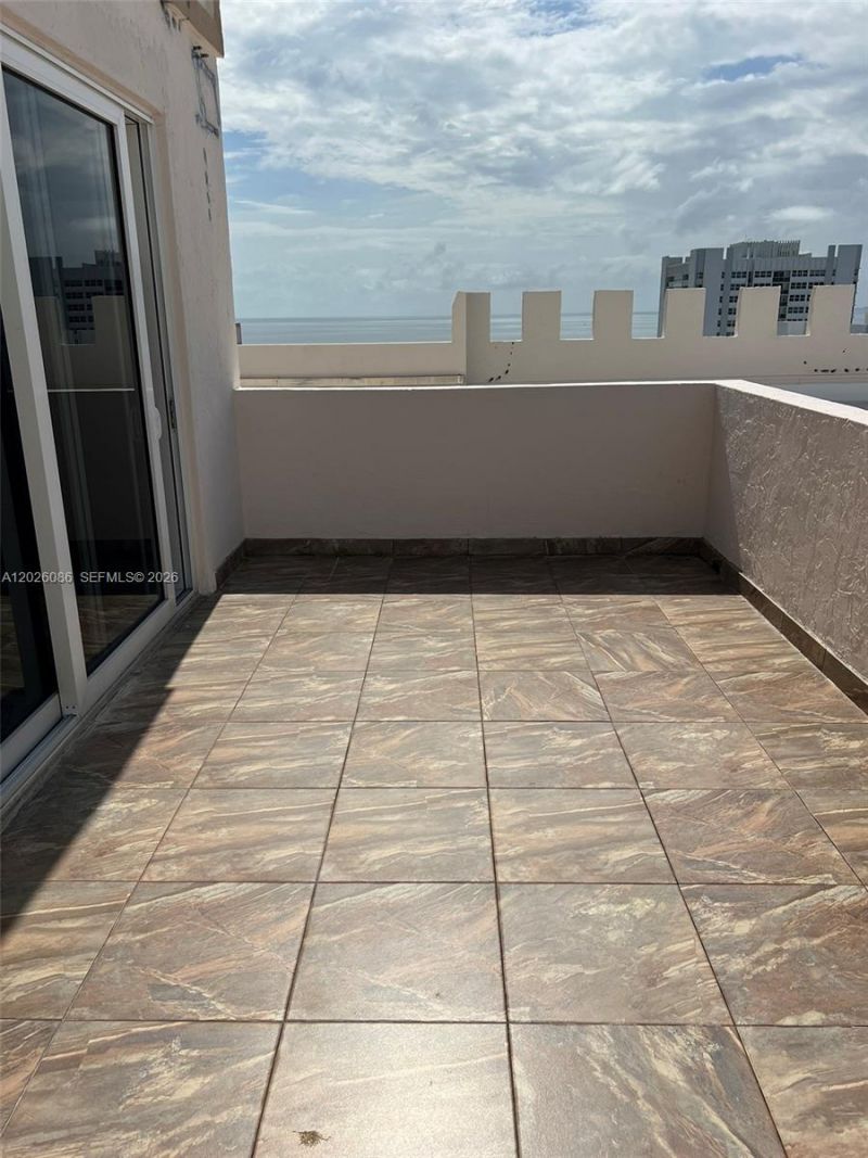 1865 S Ocean Drive , Unit 21A, Hallandale Beach, FL 33009 Photo