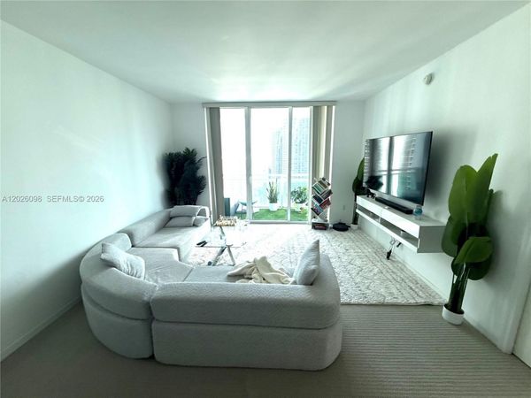 951 Brickell Ave, Unit 3703, Miami, FL 33131