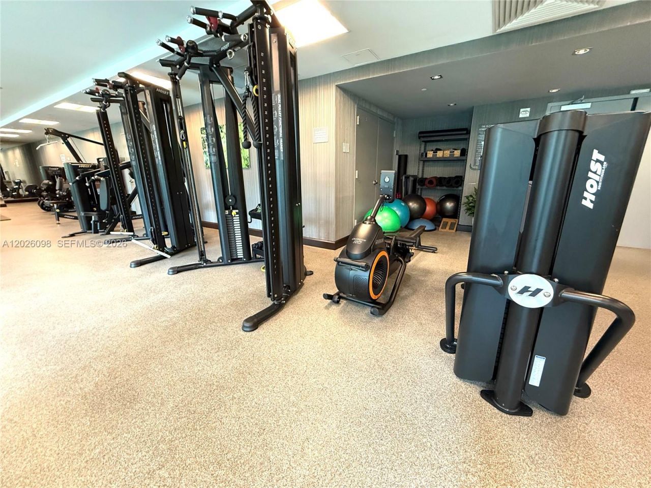 951 Brickell Ave, Unit 3703, Miami, FL 33131 Photo