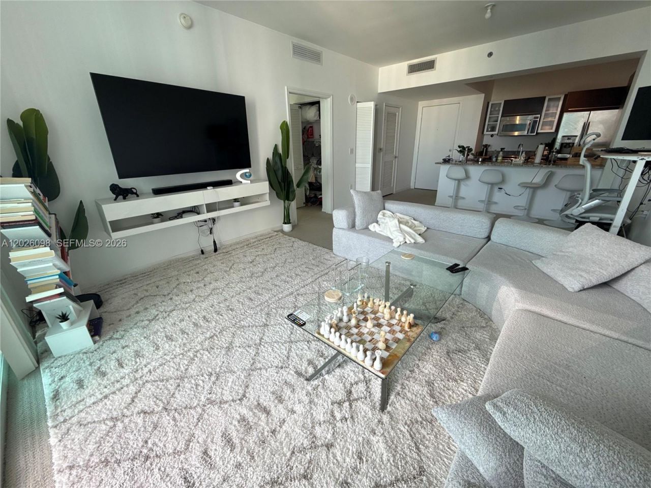 951 Brickell Ave, Unit 3703, Miami, FL 33131 Photo