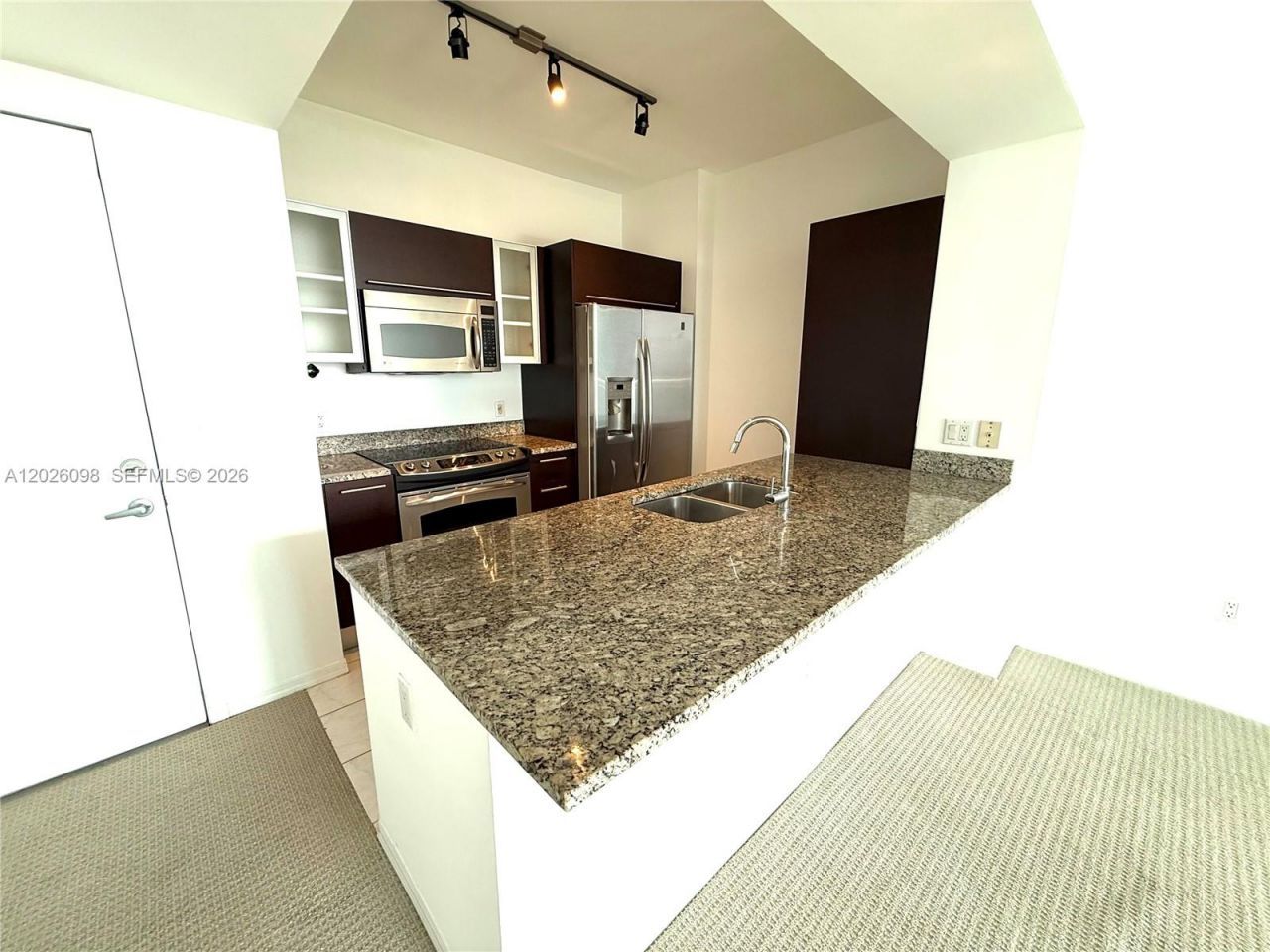951 Brickell Ave , Unit 3703, Miami, FL 33131 Photo