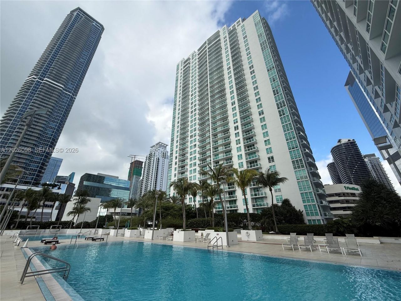 951 Brickell Ave, Unit 3703, Miami, FL 33131 Photo