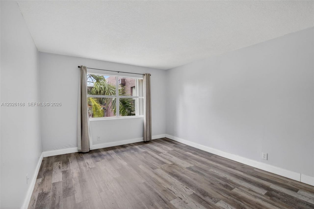 7020 Nova Dr , Unit 308D, Davie, FL 33317 Photo