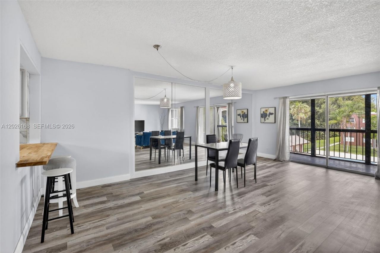 7020 Nova Dr , Unit 308D, Davie, FL 33317 Photo
