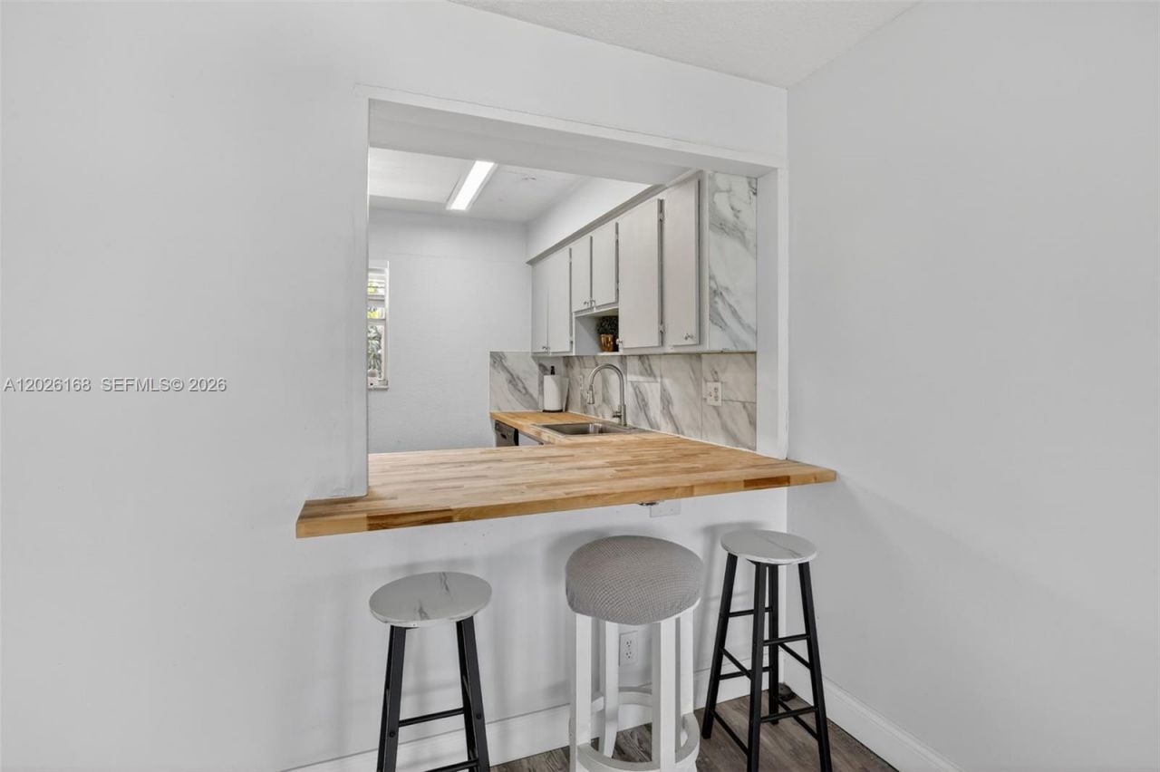 7020 Nova Dr , Unit 308D, Davie, FL 33317 Photo