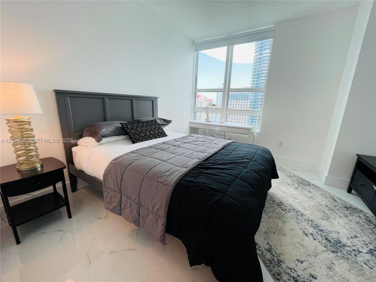950 Brickell Bay Dr , Unit 3207, Miami, FL 33131 Photo