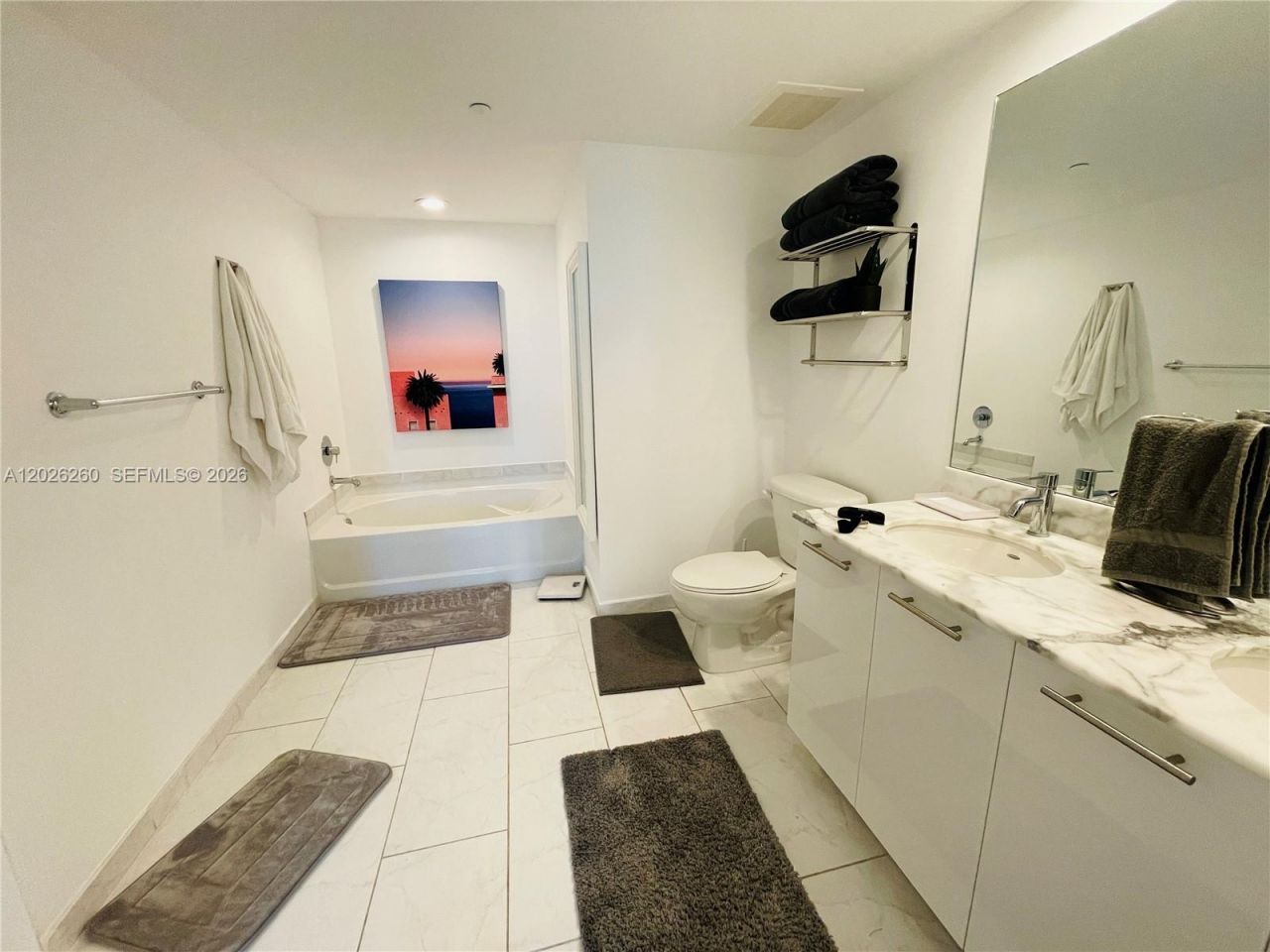 950 Brickell Bay Dr , Unit 3207, Miami, FL 33131 Photo