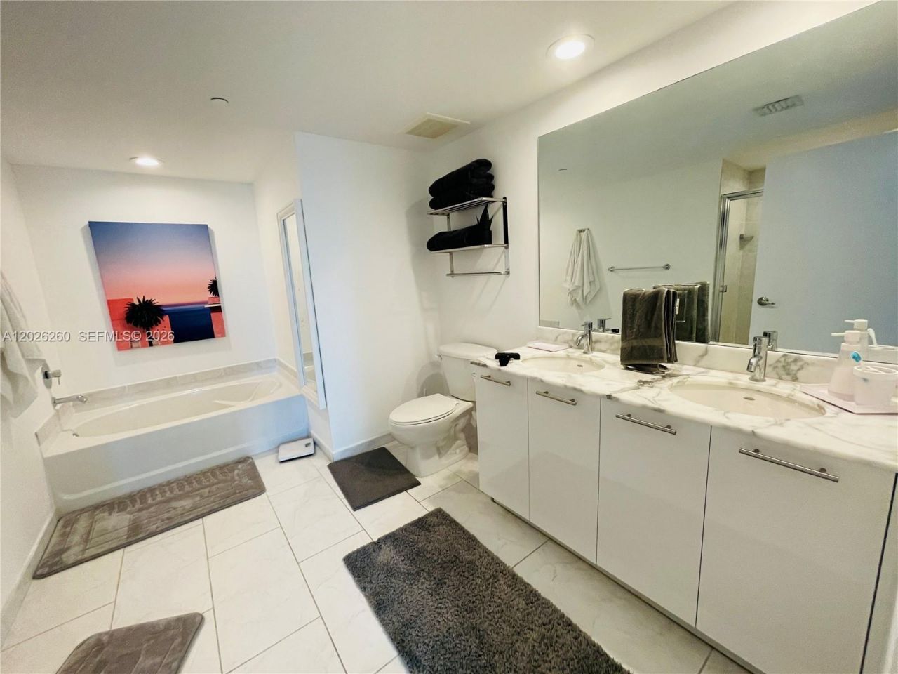 950 Brickell Bay Dr , Unit 3207, Miami, FL 33131 Photo