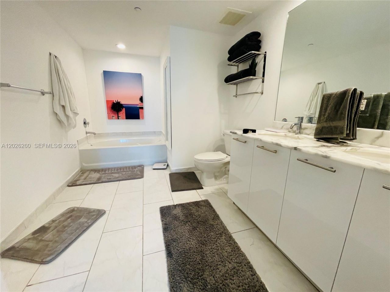 950 Brickell Bay Dr , Unit 3207, Miami, FL 33131 Photo