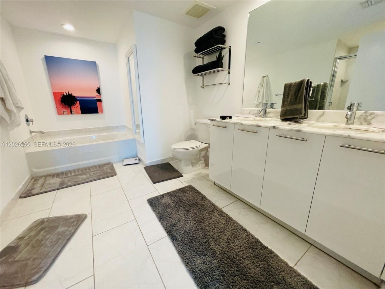 950 Brickell Bay Dr , Unit 3207, Miami, FL 33131 Photo
