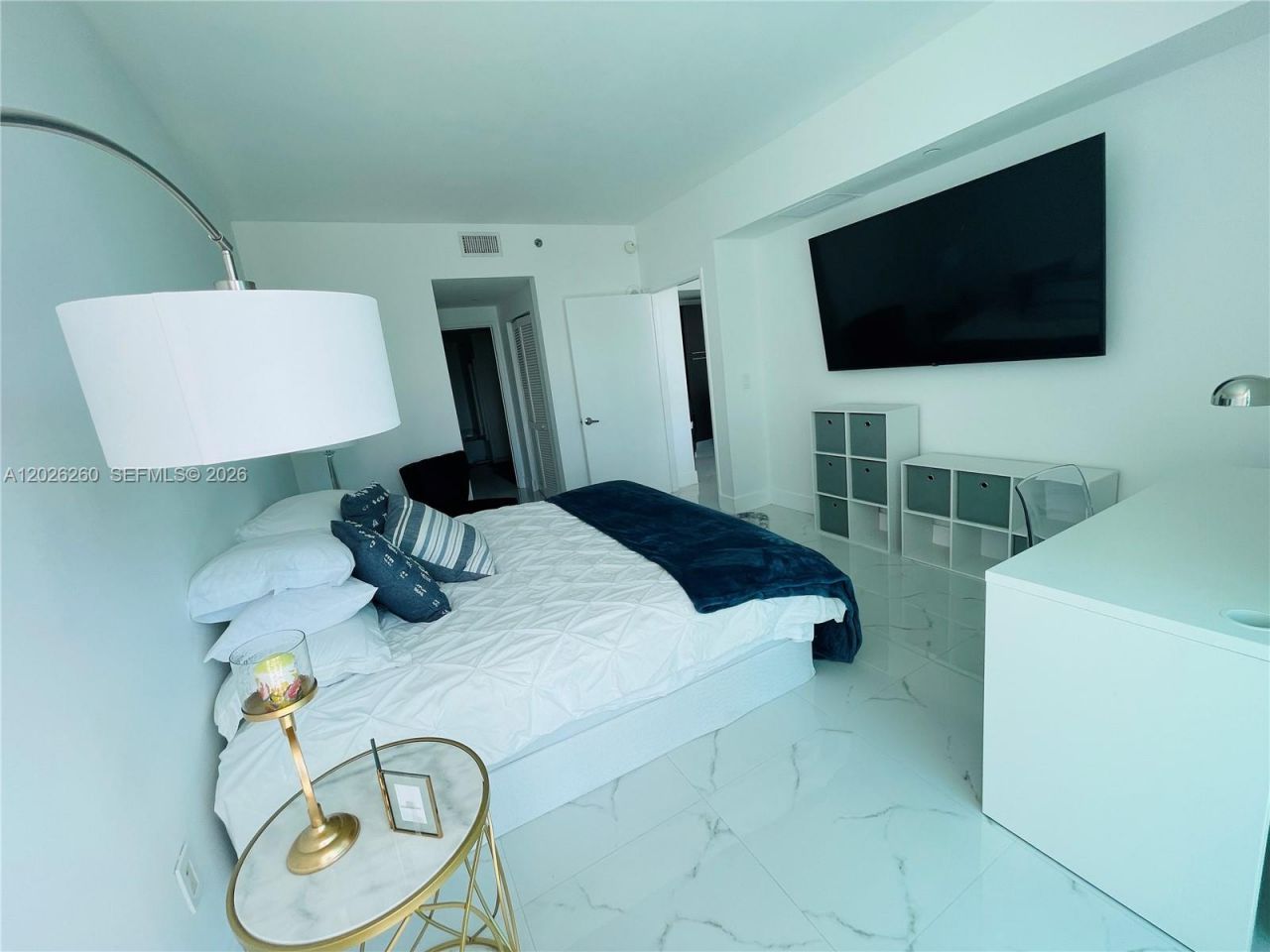 950 Brickell Bay Dr , Unit 3207, Miami, FL 33131 Photo